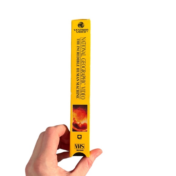 Vintage VHS Tape: “National Geographic Video: The Incredible Human Machine.” - Picture 4 of 7